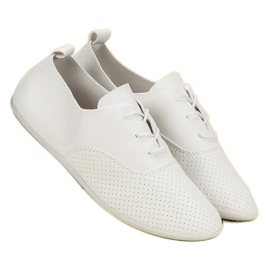 Valkoiset sidotut lenkkarit valkoinen 1