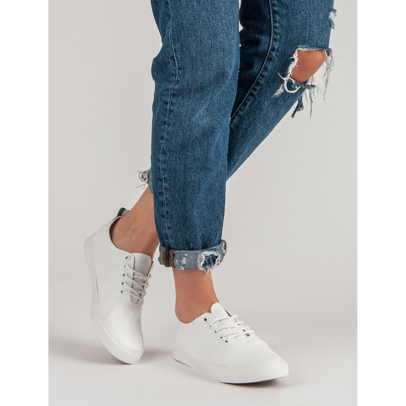 Sidotut lenkkarit valkoinen 2