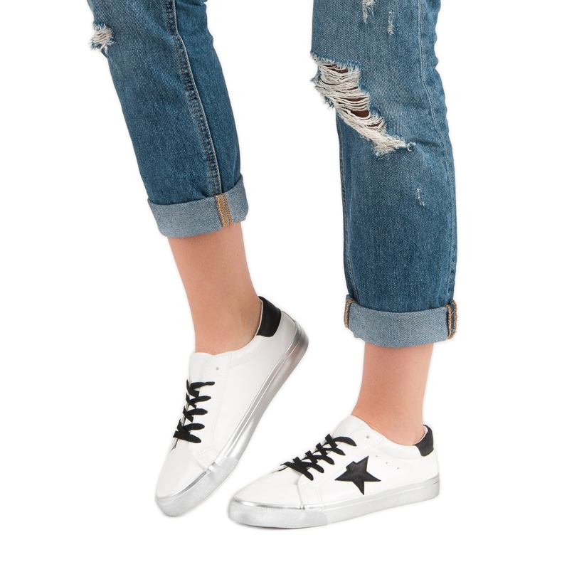 Tyylikkäät matalat tennarit valkoinen musta harmaa 1