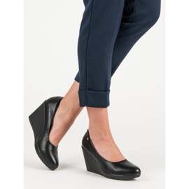 J. Star Mustat kiilapumput 2