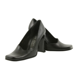 Nahkapumput Atut 988 musta 2