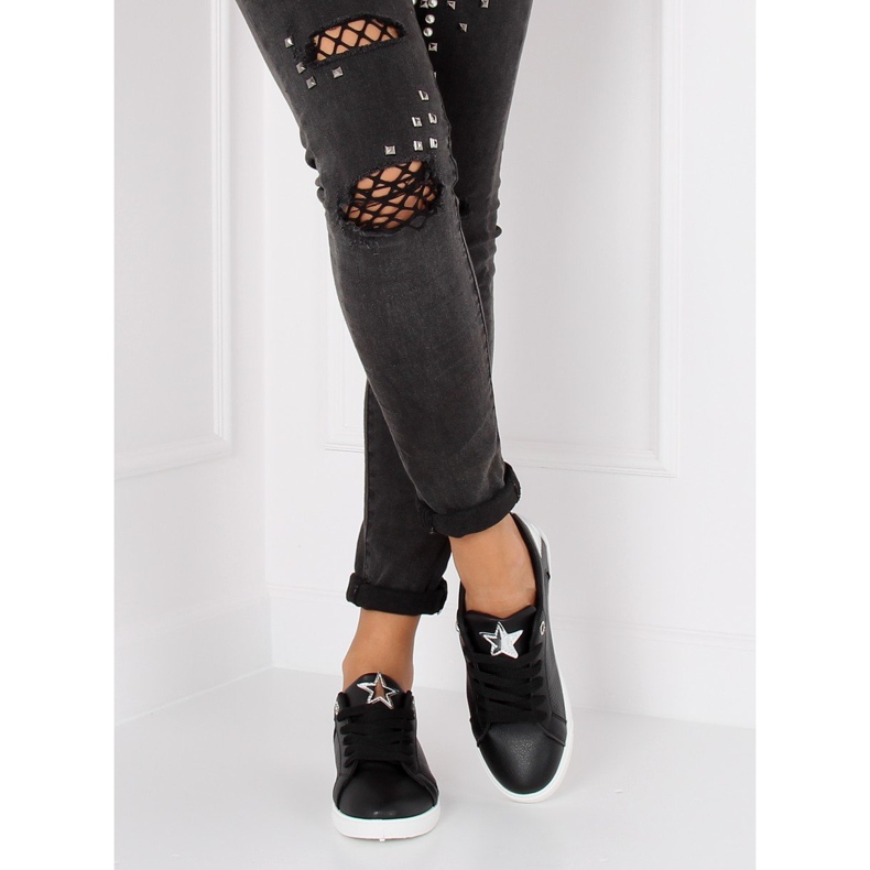 Mustat lenkkarit tähdellä A6213 musta 2