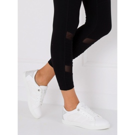 Valkoiset lenkkarit tähdellä A6213 VALKOINEN / HOPEA 1