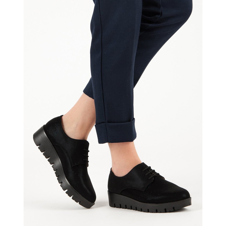 Comer Nauhakengät musta 1