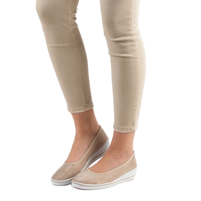 Comer Kultaiset kiilakengät kultainen 1