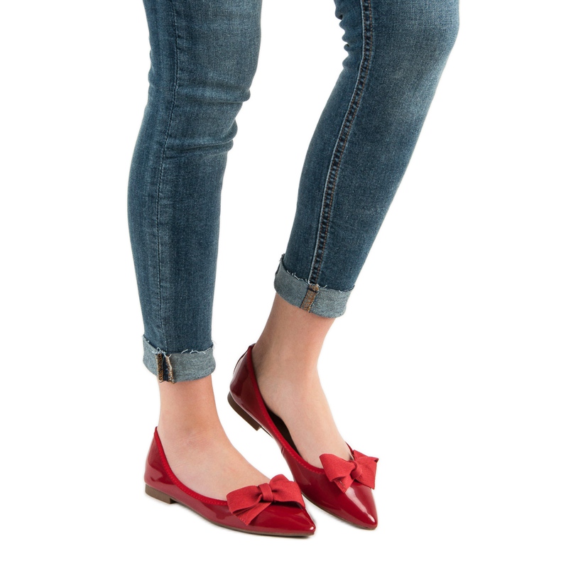 Corina Lakatut ballerinat jousella punainen 2