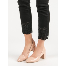 Diamantique Lakatut pumput pylväässä beige 2