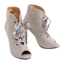 Harmaat saappaat auki sormilla 680-32 Harmaa 1