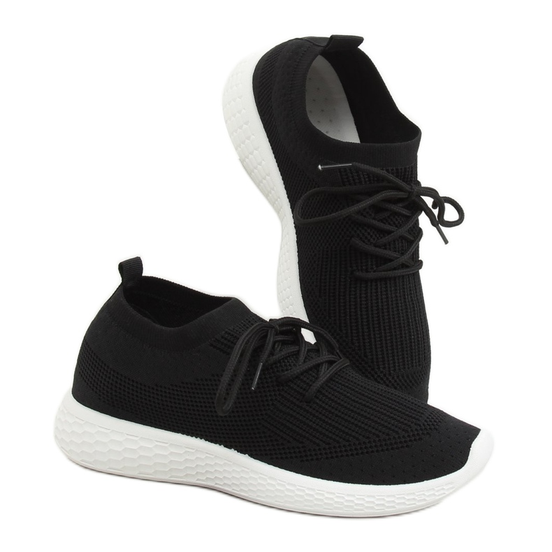 Musta X-9755 Mustat urheilukengät 2