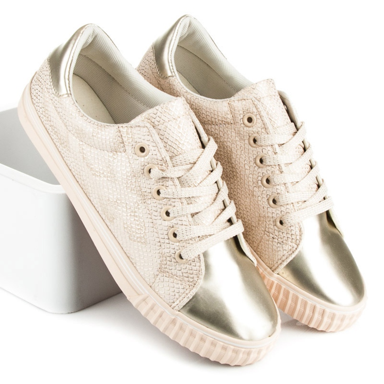 Lenkkarit kiiltävillä varpailla ruskea 2