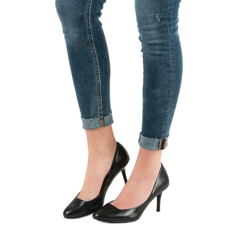 Klassiset pumput nastalla musta 1