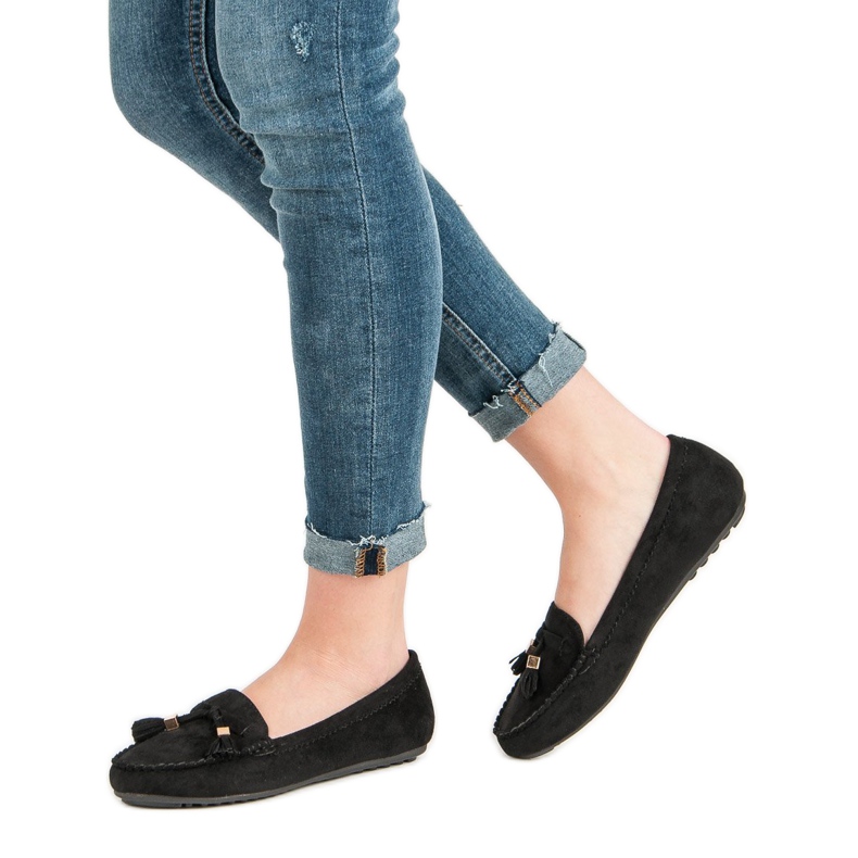 Klassiset mustat leivonnaiset 1