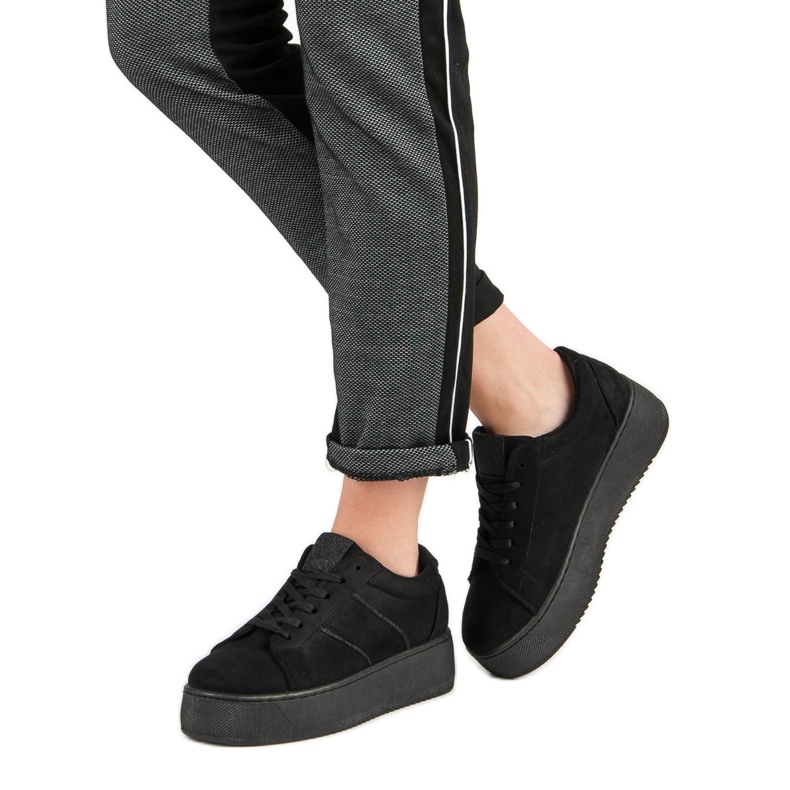 Mokkanahkaiset urheilukengät musta 2