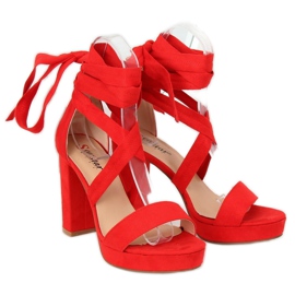 Punaiset sandaalit lavalla NC805 Red punainen 2