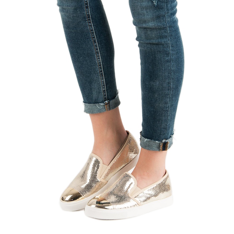 Queen Bee Golden Slip On lenkkarit kultainen 1