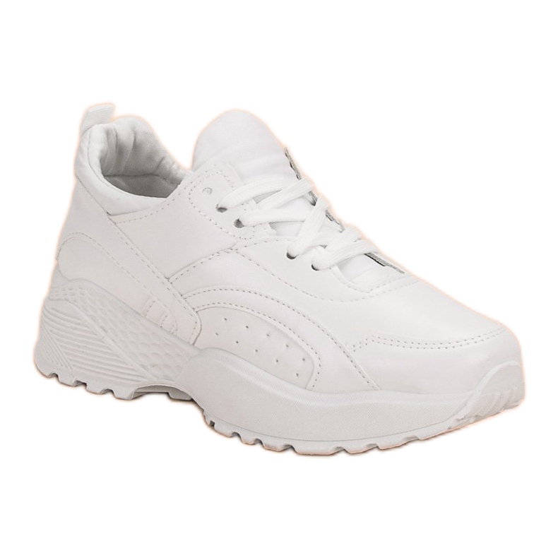 Small Swan Valkoiset lenkkarit lavalla valkoinen 2