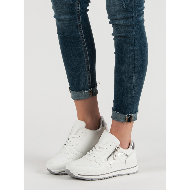 Valkoiset urheilukengät valkoinen 1