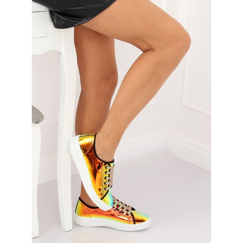 FZ09 Kultaiset bensiinikengät kultainen 1