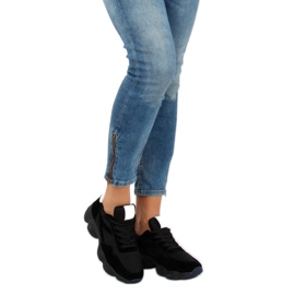 Musta E-102 Mustat urheilukengät 1