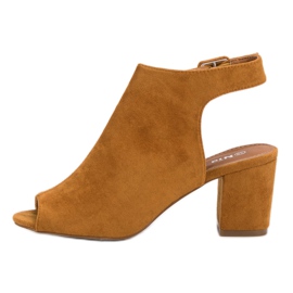 Nio Nio Rakennetut sandaalit baarissa keltainen 1