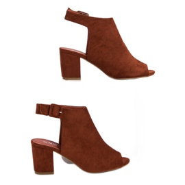 Nio Nio Rakennetut sandaalit baarissa ruskea 2