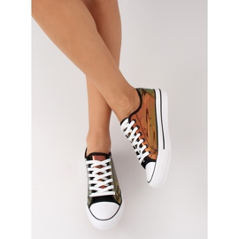 Mustat XL19P Mustat bensiinikengät 1