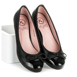 Kylie Kiilapumput musta 2