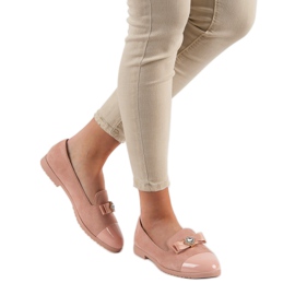 Herrat, joilla on lakattu nenä vaaleanpunainen 1