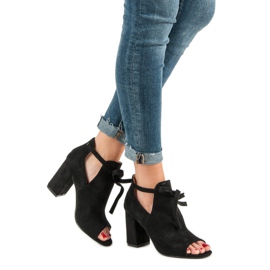 Vinceza Rakennetut sandaalit baarissa musta 2