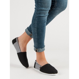 Slip On Light Tennarit valkoinen musta 1