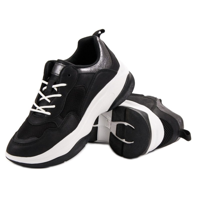 Kylie Muodikkaat mustat lenkkarit 2