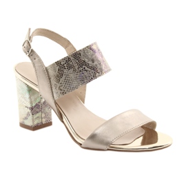 Sandaalit Gamis 3390 kultapostissa / bensiinimatelija kultainen 1