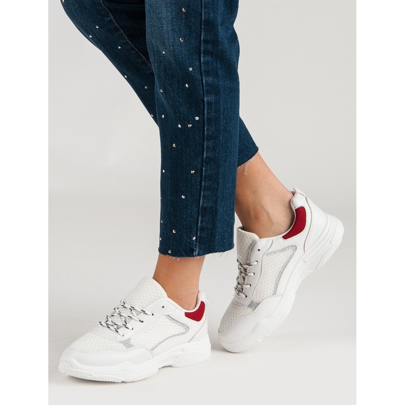 Mukavat urheilukengät valkoinen 2