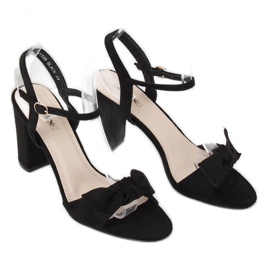 Mustat sandaalit postissa GH1508 Musta 1