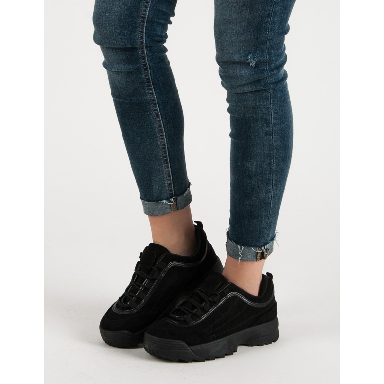 Mustat mokkanahkakengät 1