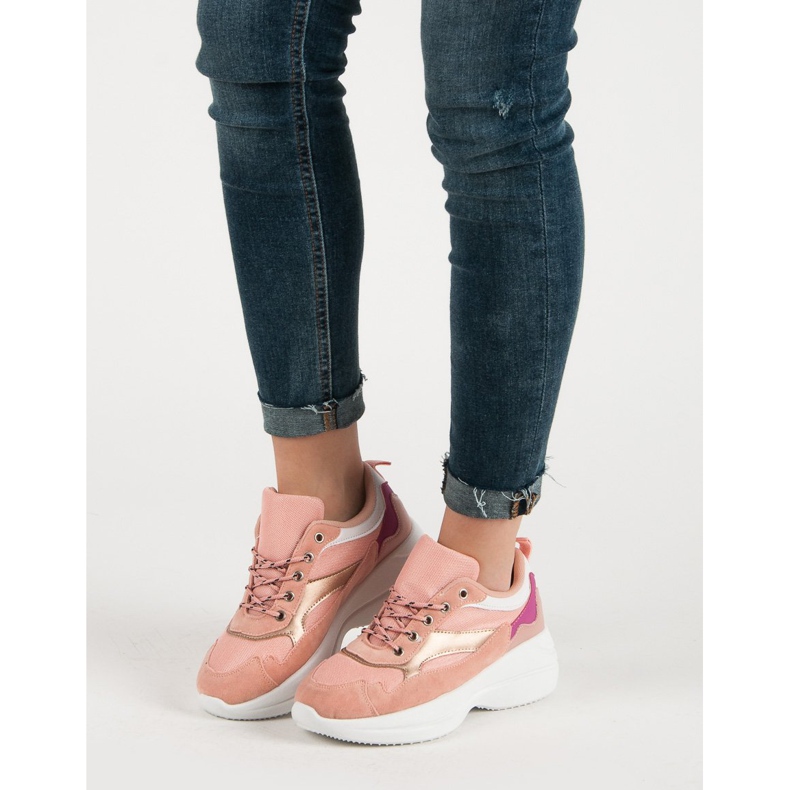 Muodikkaat jalkineet lavalla vaaleanpunainen 1