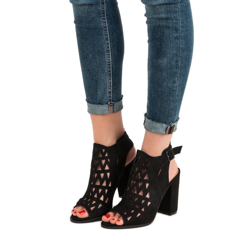 Chc Shoes Rakennetut avoimet sandaalit musta 1