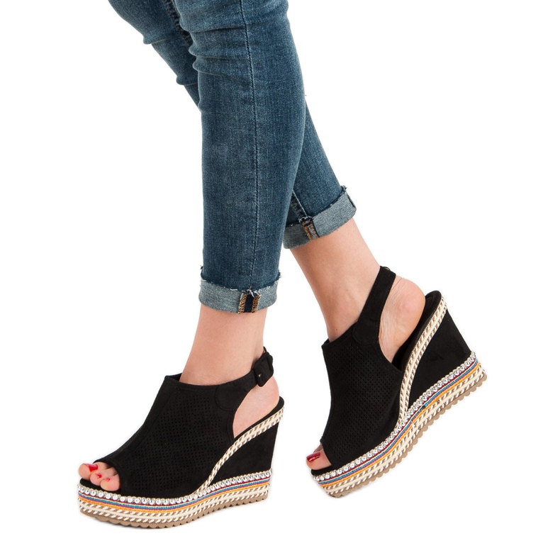 Nio Nio Sisäänrakennetut kiilamaiset sandaalit musta 1