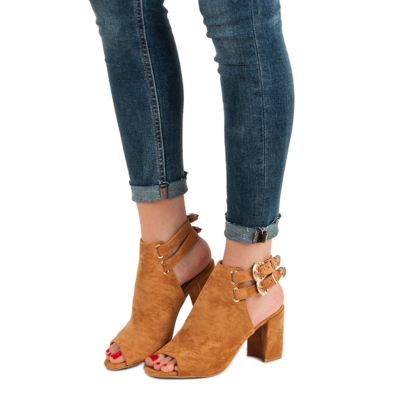 Erynn Tyylikkäät rakennetut sandaalit ruskea 1