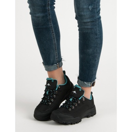 Mustat vaelluskengät 2