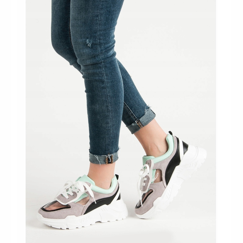 SHELOVET Läpinäkyvät lenkkarit alustalla harmaa 1