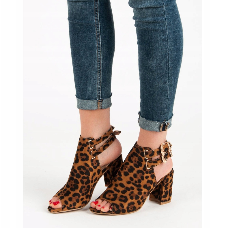 Erynn Tyylikkäät rakennetut sandaalit ruskea 1