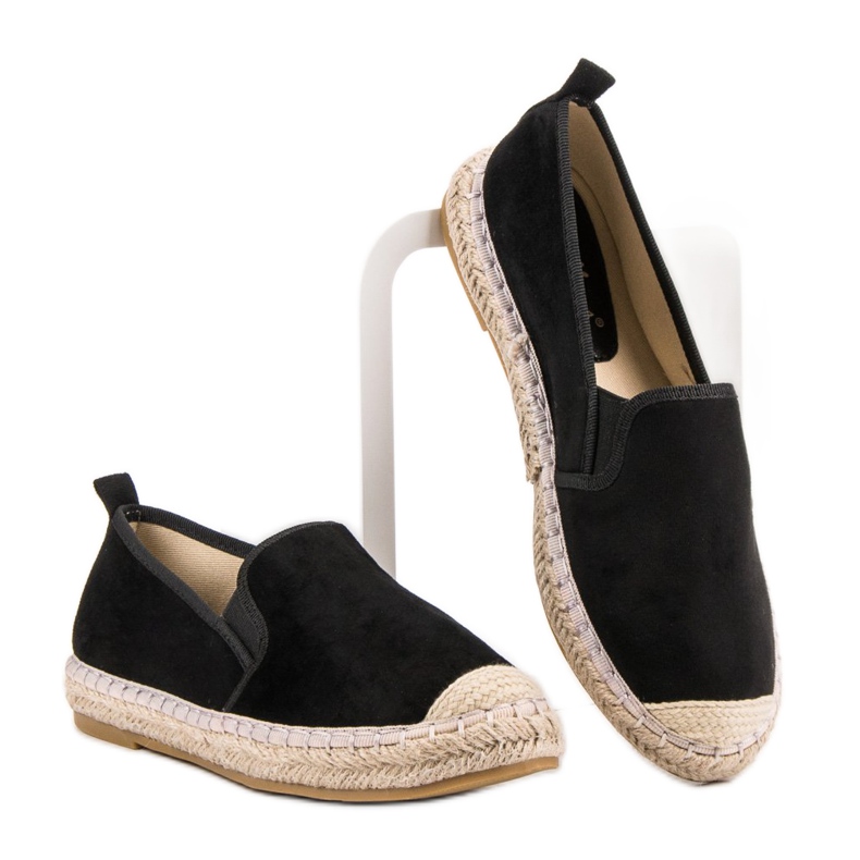 Fama Mustat sliponit 2