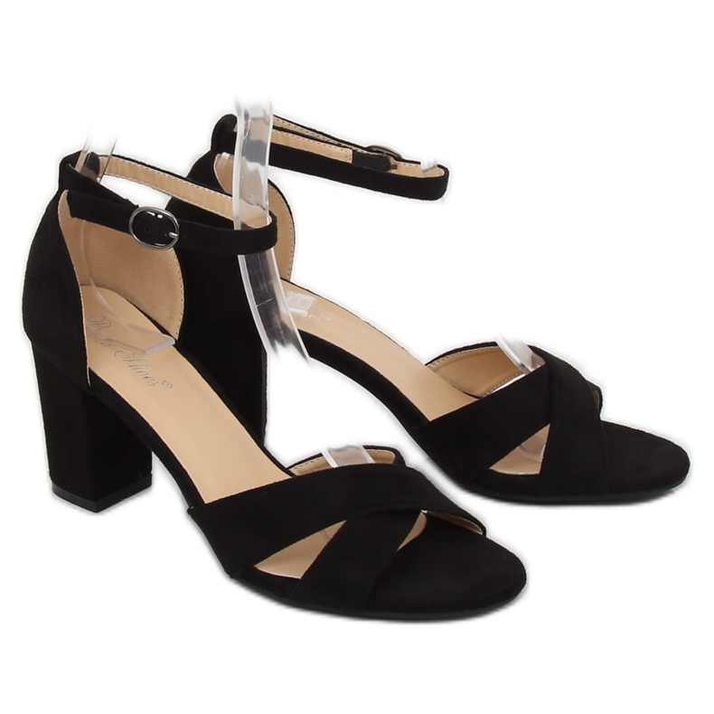 Musta FH-3M26 Mustat sandaalit postissa 1