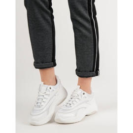 Valkoiset lenkkarit valkoinen 2