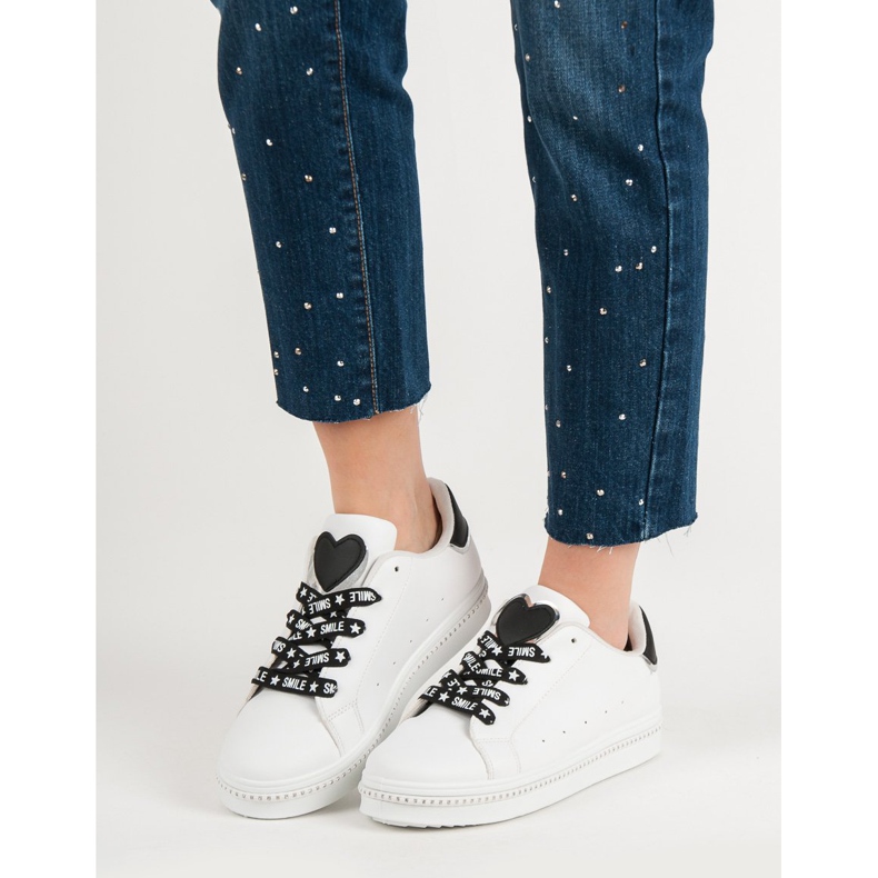 Nauhalliset urheilukengät valkoinen 1