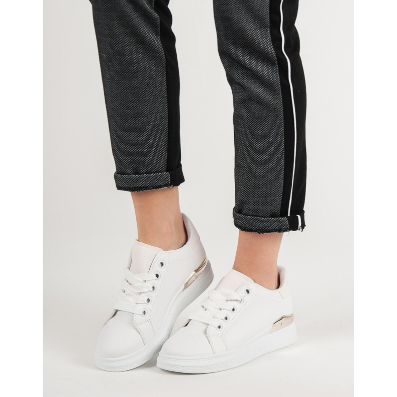 Valkoiset lenkkarit valkoinen 2