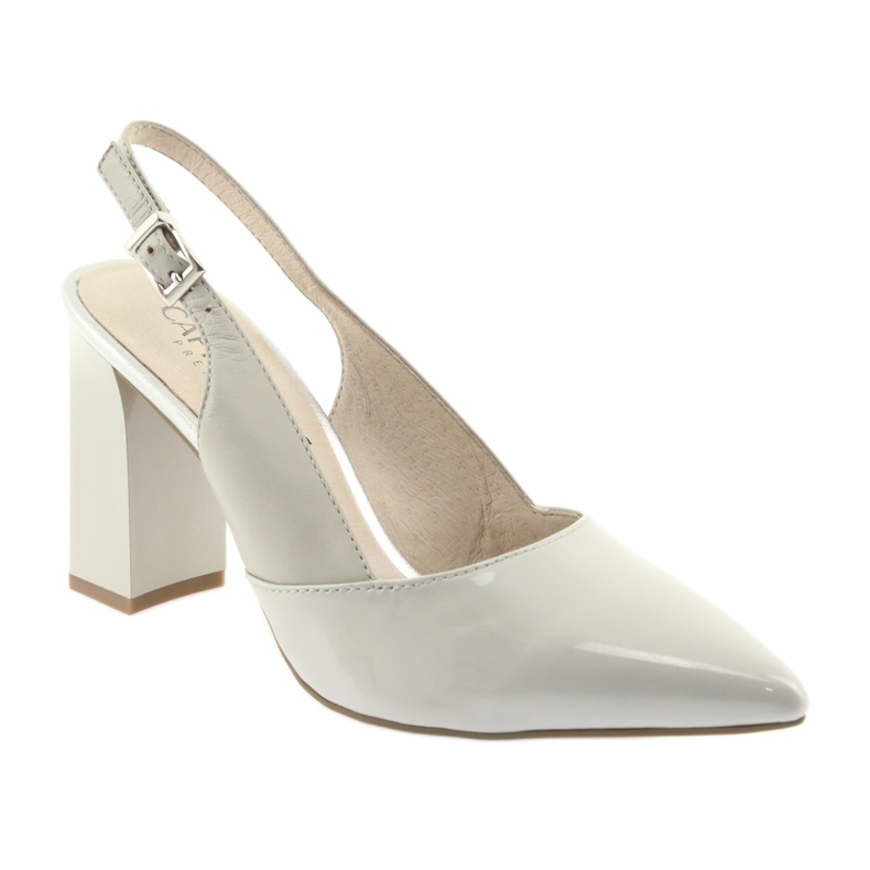 Harmaat naisten sandaalit Caprice 29604 -pylväässä 1