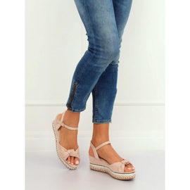Beige sandaalit kiilakanta B126 Beige 2