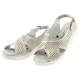 Kultaiset naisten sandaalit Filippo 729 -kiilassa kultainen 2